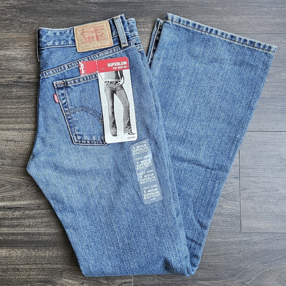 NWT Levi's 518 Juniors Bootcut Y2K Jeans - Size 5 Medium